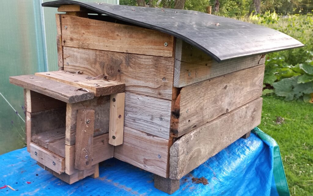 abri à hérissons de l'atelier nichoirs de Geer